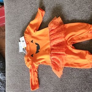 🔴Carter's Halloween onsie